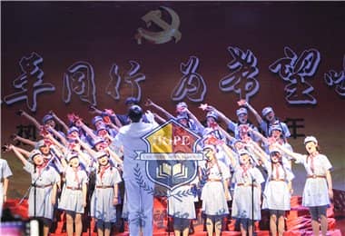 “与改革同行 为希望喝彩”学校2018感恩季活动正式启幕