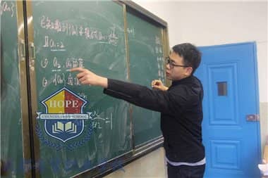 在希望｜【高考（春季）升学率98.6%】希望职校“四措施”激发学生学习潜能